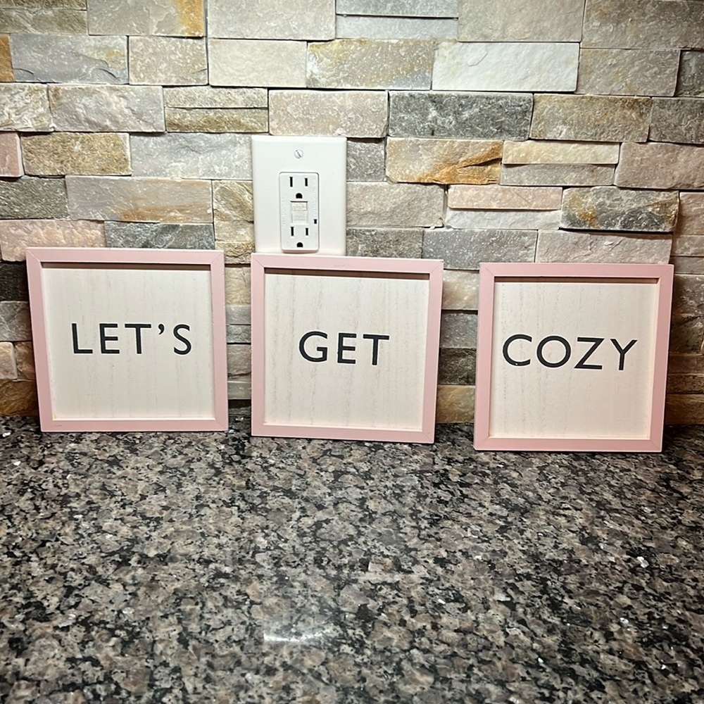 Let’s get cozy set of 3 wall plaques